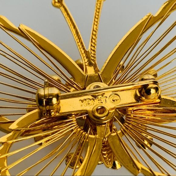 1980’s Monet Butterfly Brooch Pin - Picture 4 of 6